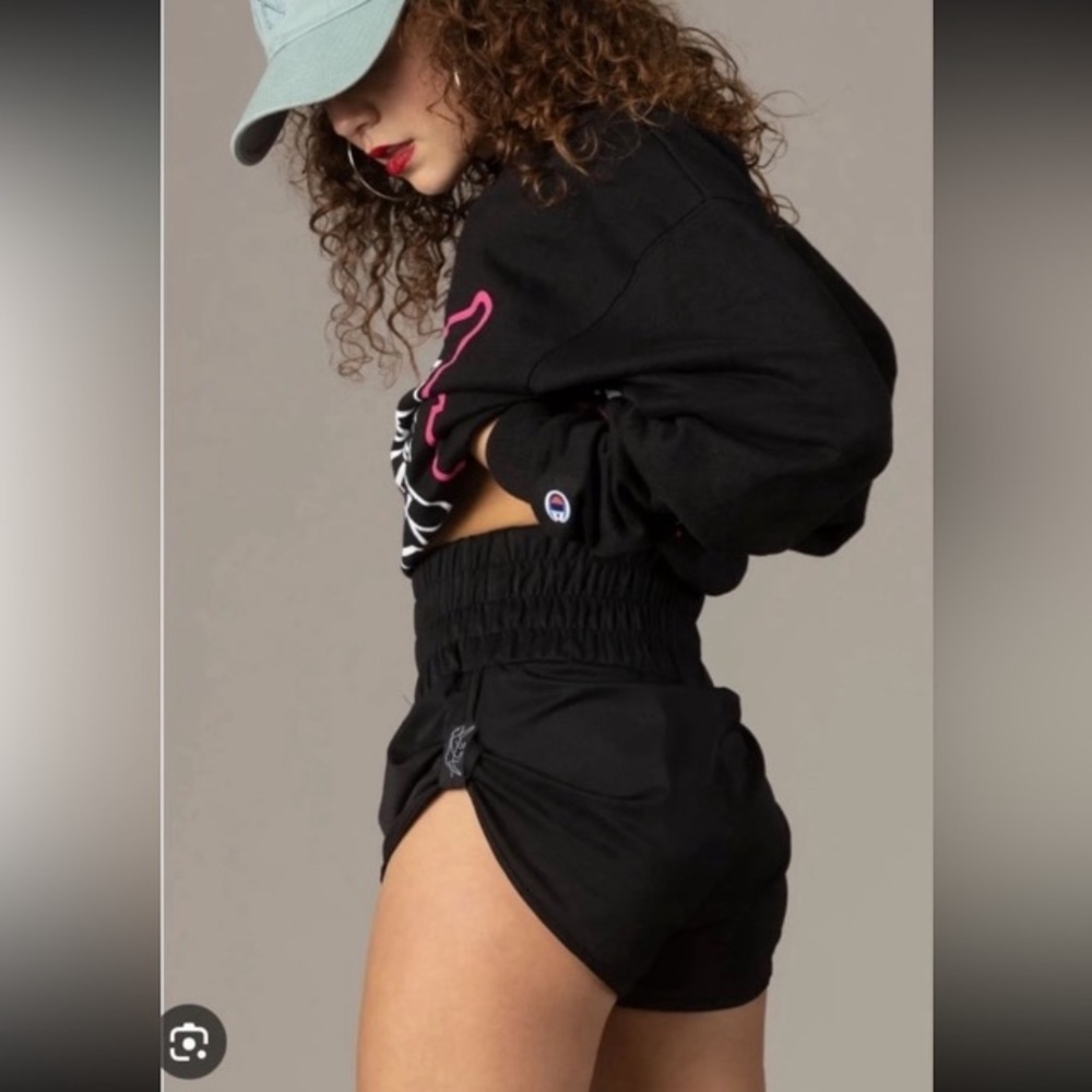 Tiger Friday / Boxys Dance - Athletic shorts - women’s Small